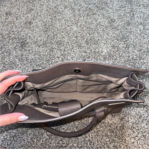 Michael Kors matching purse/wristlet set - Picture 5 of 9